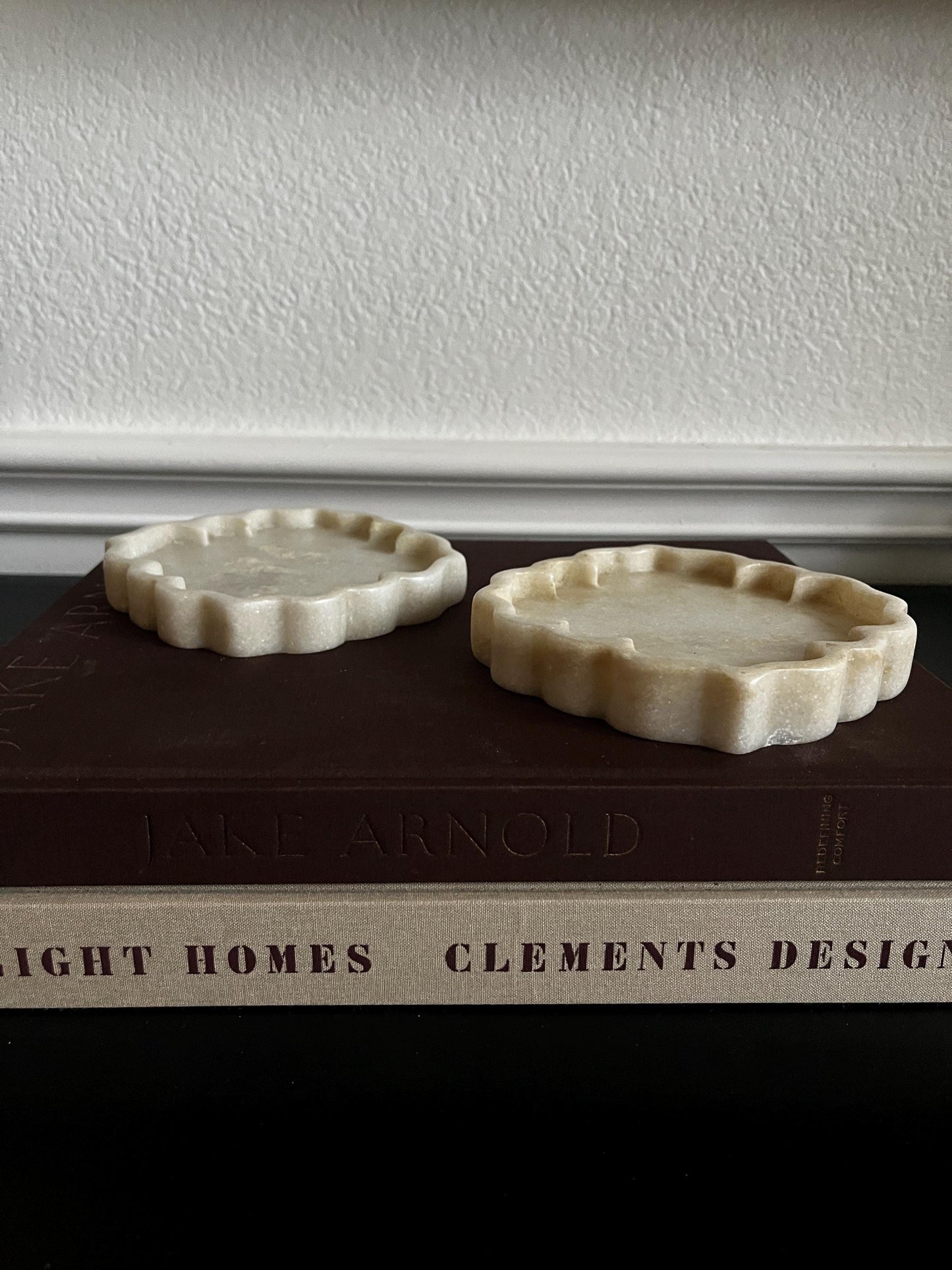 Vintage White Marble Urli Scalloped Mughal Dish