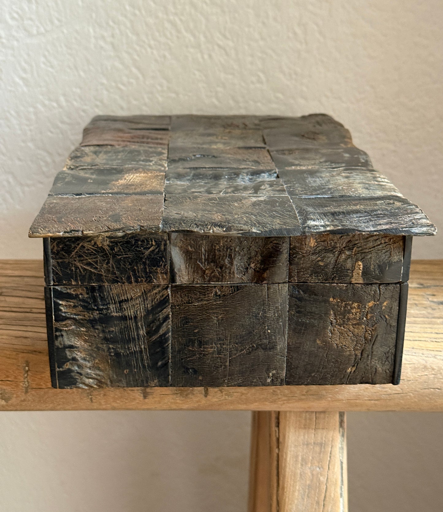 Basketweave Horn Box (Medium)
