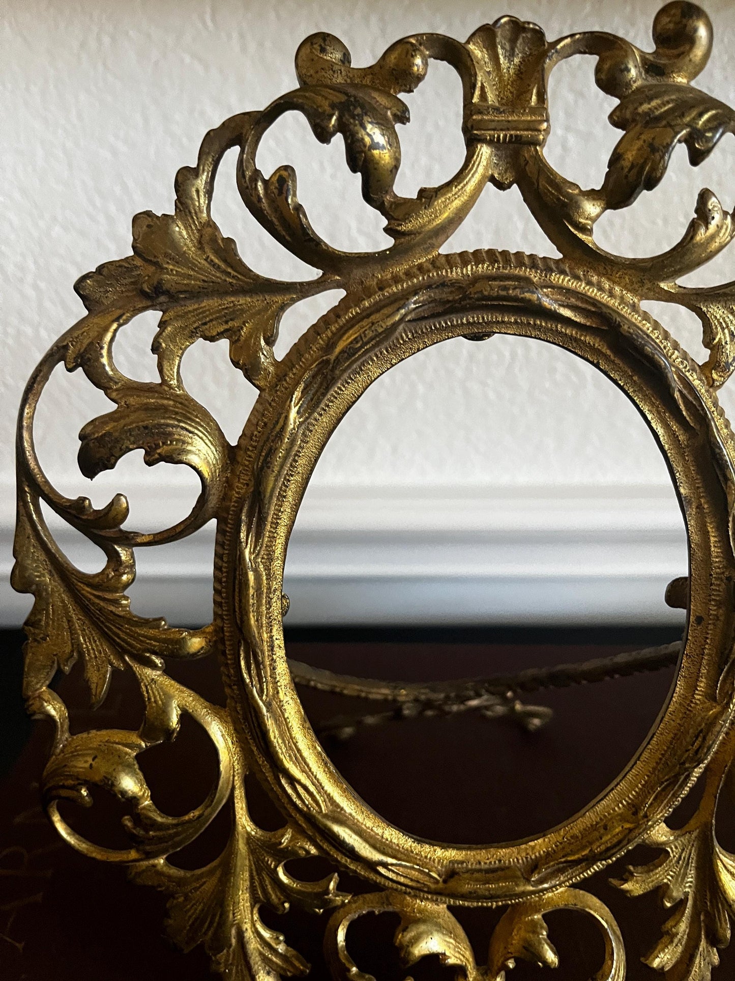 Vintage Ornate Metal Oval Frame Bronze Brass Kickstand