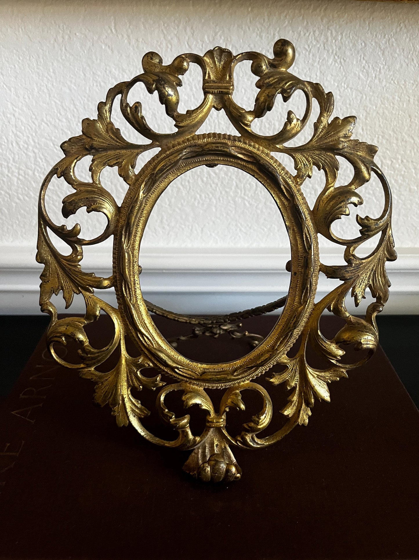 Vintage Ornate Metal Oval Frame Bronze Brass Kickstand