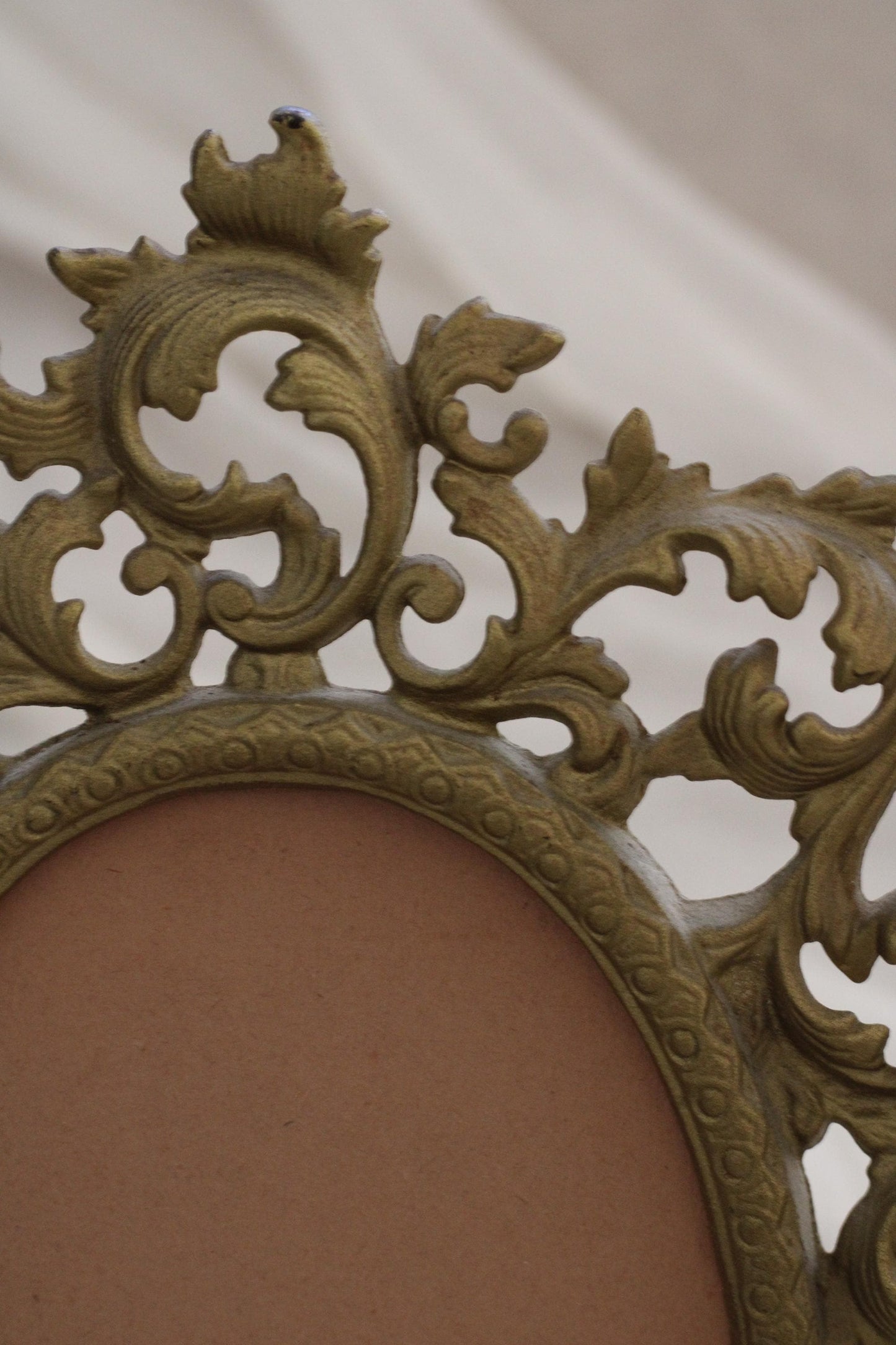 Vintage Ornate Metal Oval Frame Gold Tone